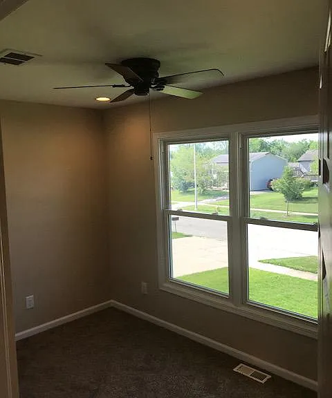 230 Grant Dr — Photo 9