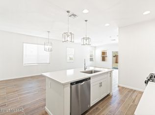 756 W Calle Cubeta, Sahuarita, AZ 85629