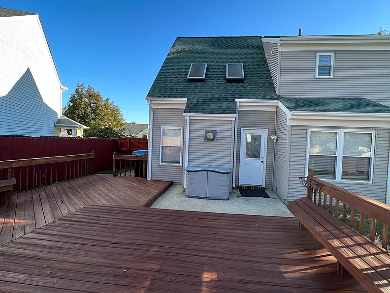 3701 Castlewood Dr — Photo 32
