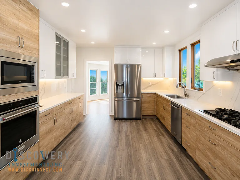 1122 Winsor Ave — Photo 14