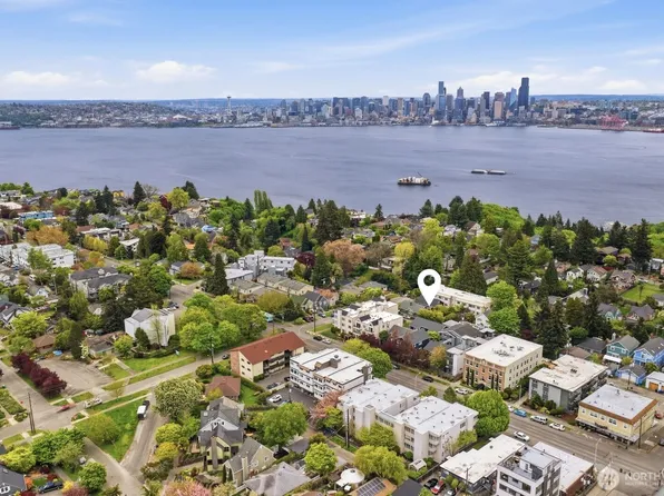 2116 California Avenue SW #201, Seattle, WA 98116