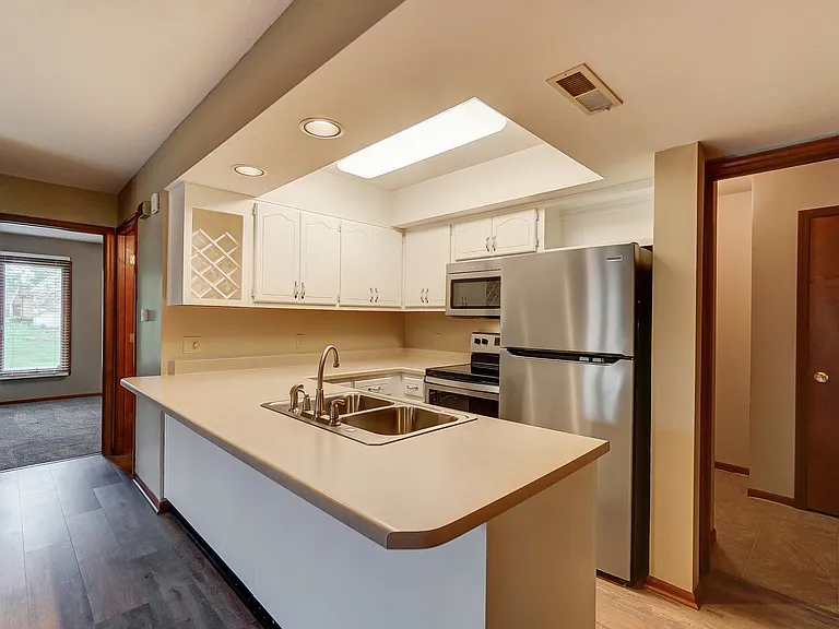 10610 Wood Flower Ct — Photo 11