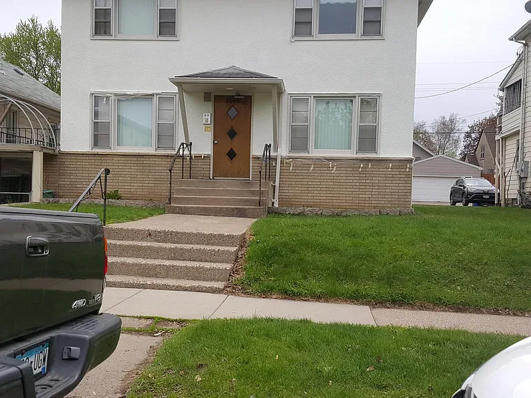1644 7th St E #2 — Photo 3