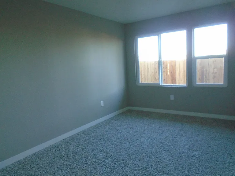 2401 Broadway St — Photo 10