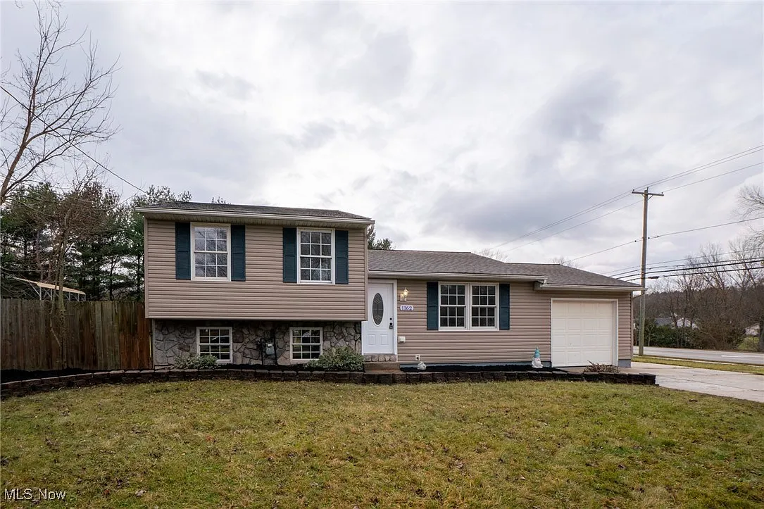 1162 Tait Rd photo 1