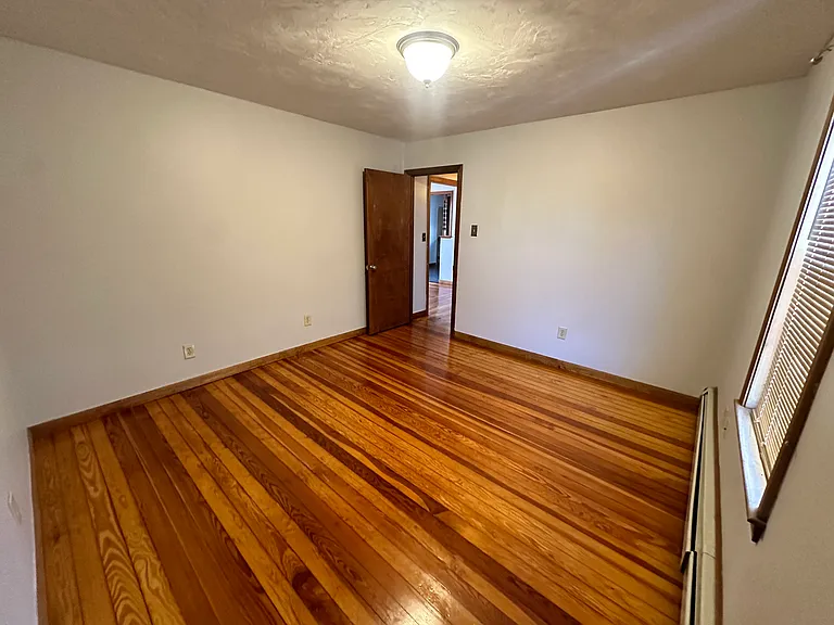 28 Earle St #2 — Photo 6