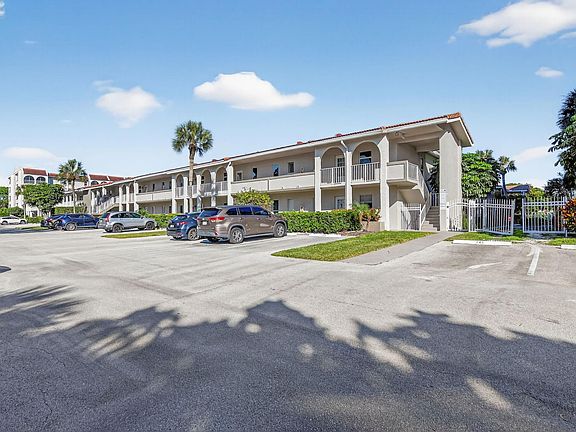 3rd image of 250 NE 20th Street #2270