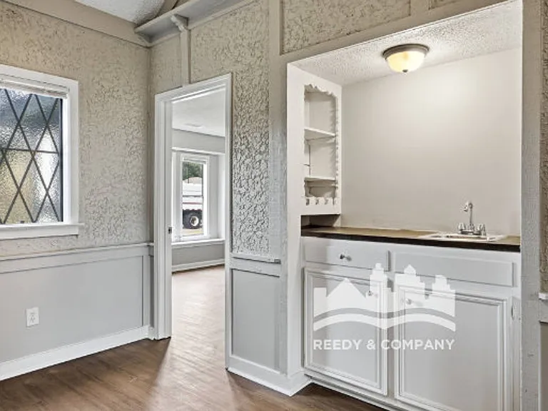 6213 Holly Park Dr — Photo 23