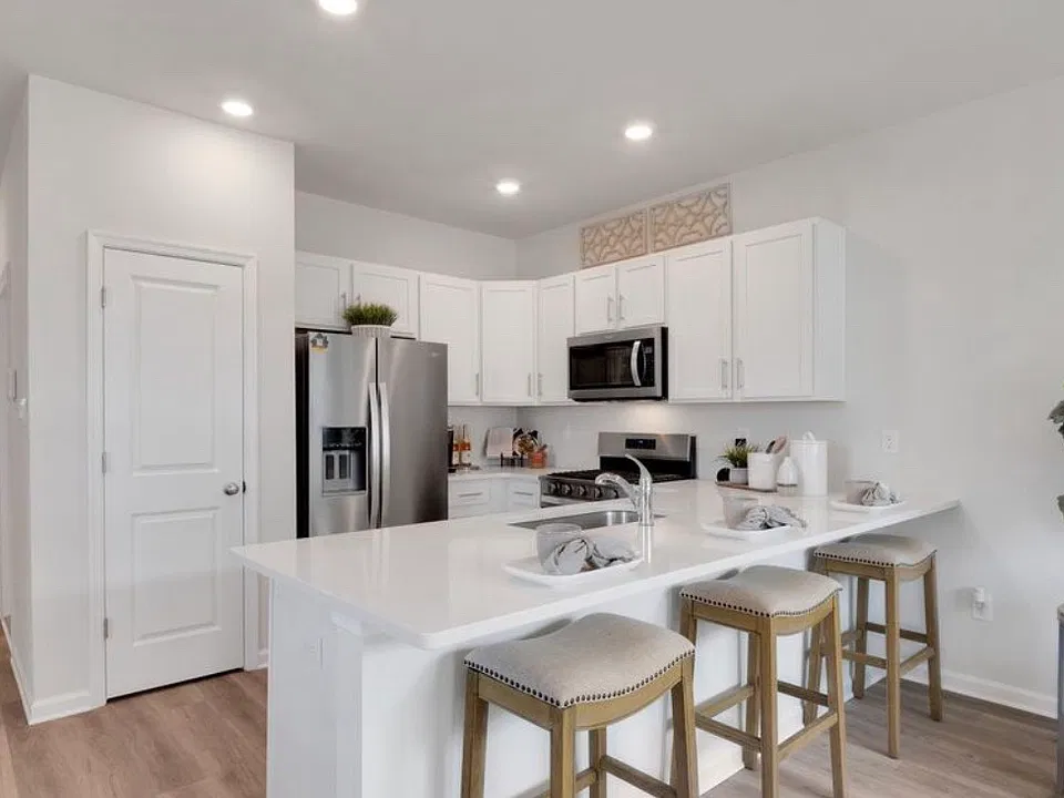 267 Hermosa Dr #267