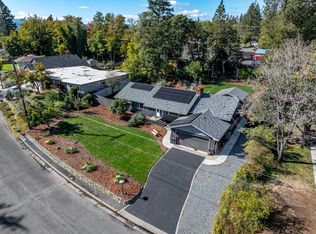 740 NW Kinney St, Grants Pass, OR 97526