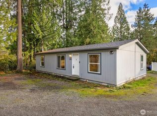 110 Huckleberry Dr, Grapeview, WA 98546