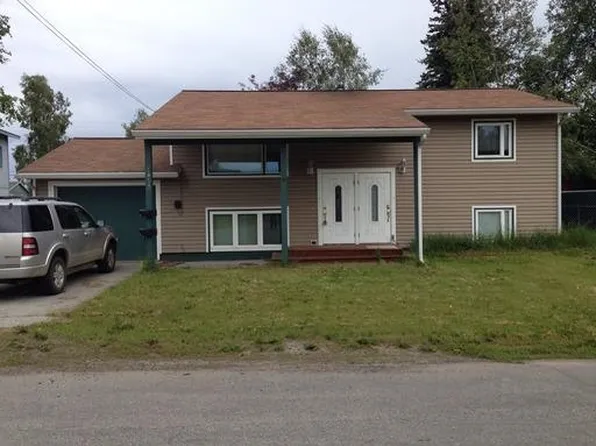 1420 3rd Ave #A, Fairbanks, AK 99701