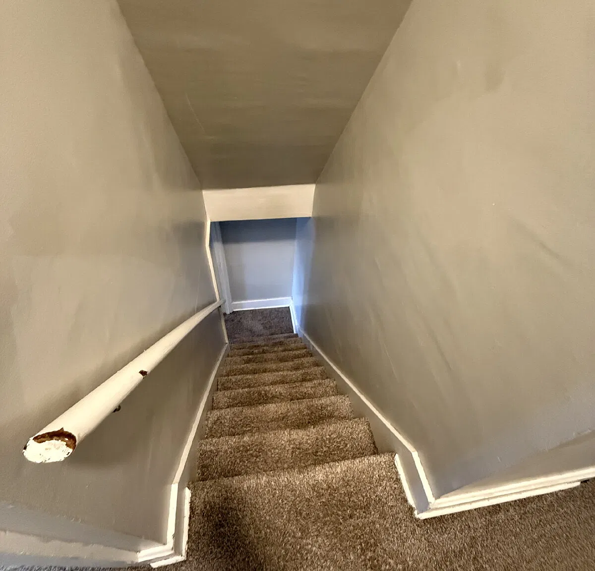 3 bed, 1.0 bath, 1196 sqft, $1,350 — Photo 1