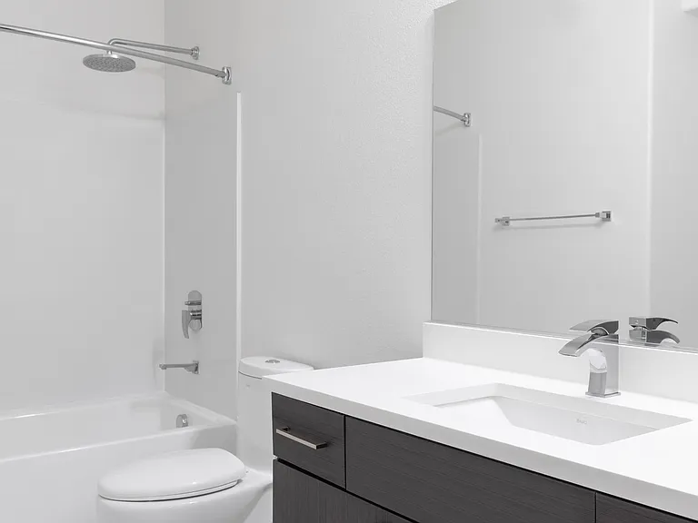 Union Apartments — Photo 18