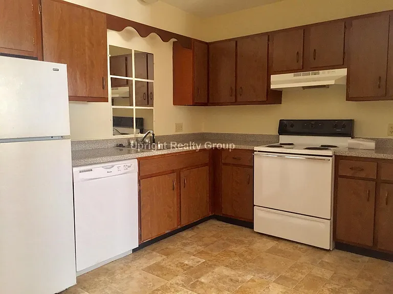 Lorchris St — Photo 1