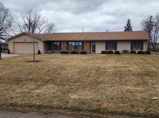 2016 Pleasant Ridge Dr, Fort Wayne, IN 46819