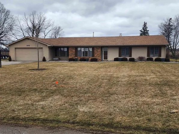 2016 Pleasant Ridge Dr, Fort Wayne, IN 46819