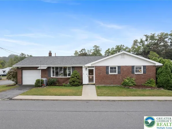 251 W Ludlow St, Summit Hill, PA 18250