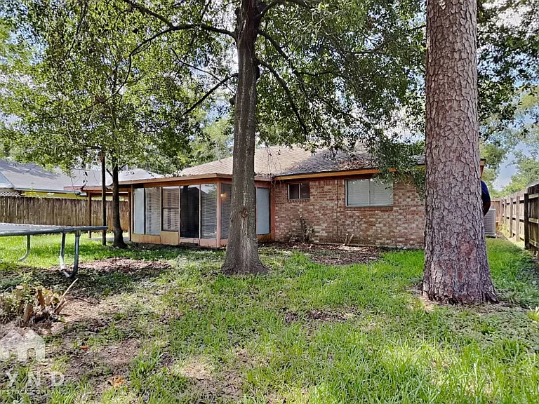 8466 Gallahad St — Photo 18