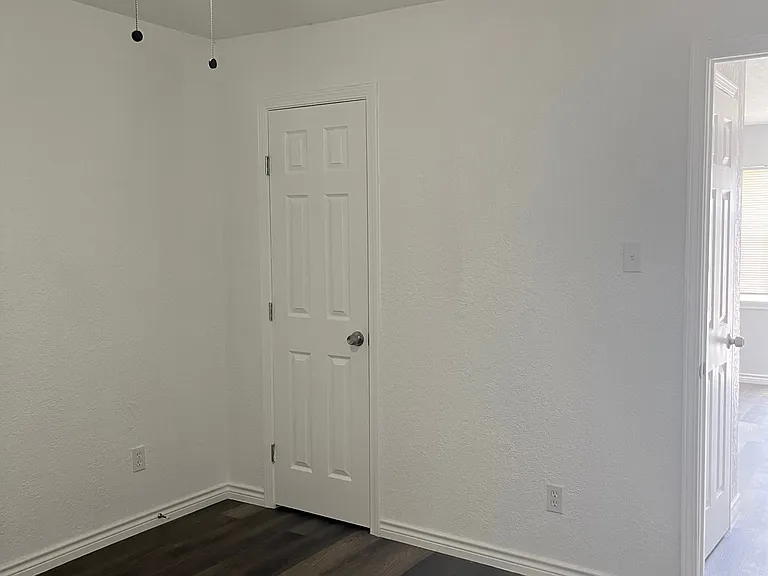 4001 Yellowstone Blvd — Photo 8