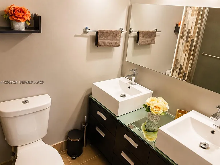 6770 Indian Creek Dr #10T — Photo 8