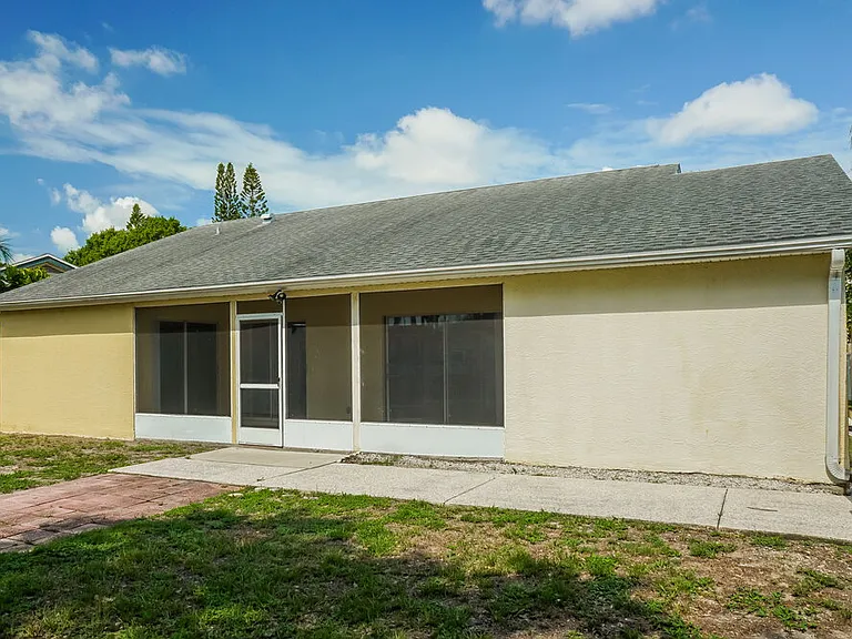 7703 33rd Ln E — Photo 16