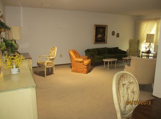 10527 W Wheatridge Dr, Sun City, AZ 85373