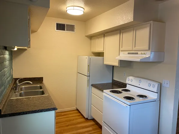 923 N Swan Rd, Tucson, AZ 85711