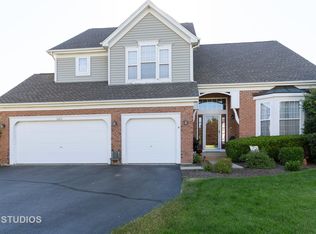 1022 Angle Tarn, Dundee, IL 60118