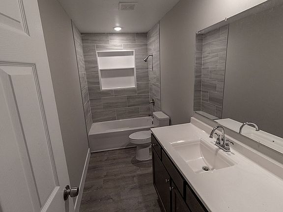 2nd image of 3708 Greeley Dr Unit B