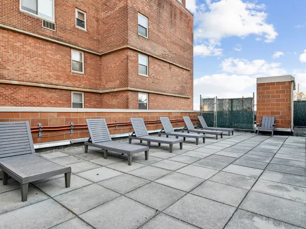 345 East 64th Street image 11 of 13