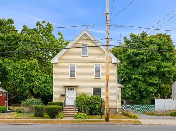 44 Lynn St, Peabody, MA 01960