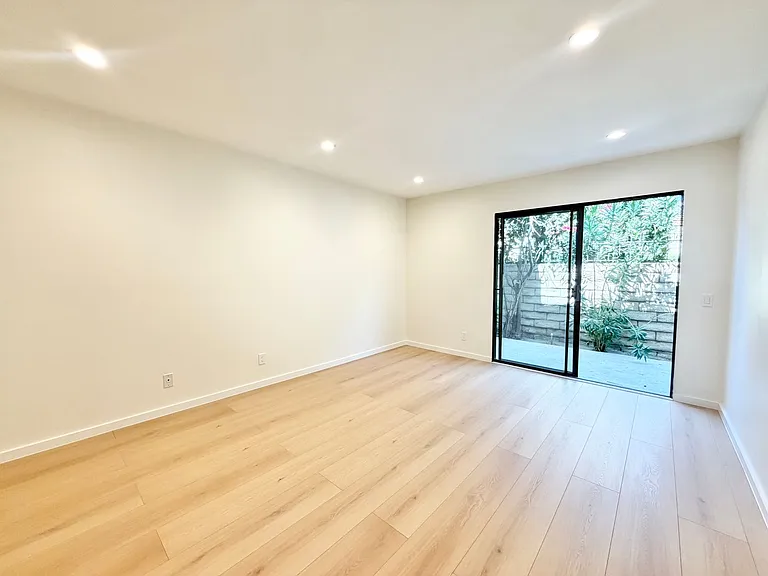 1407 N Sunrise Way #18 — Photo 14