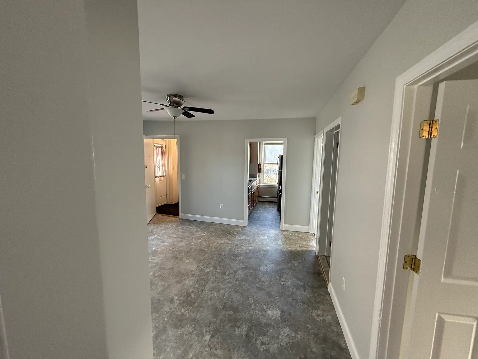 2 bed, 900 sqft, $1,800 — Photo 1