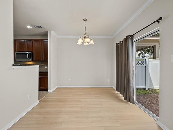 3rd image of 700 Mandarin Flyway APT 2002