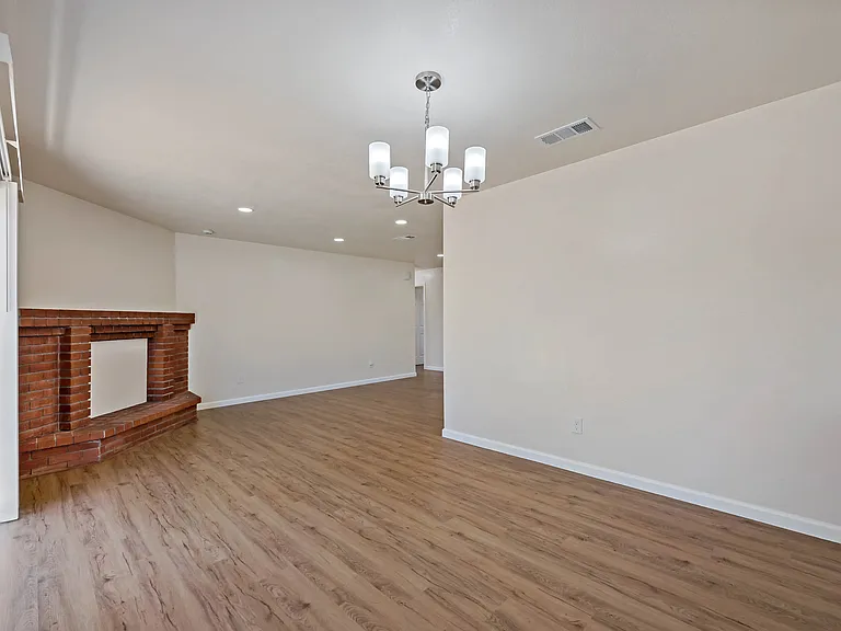 1401 Prospect Way — Photo 12