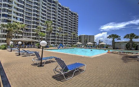 4th image of 408 Padre Blvd #142/143