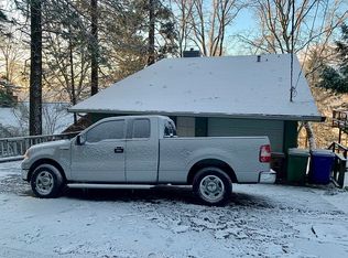 10567 Sycamore Rd, Loch Lomond, CA 95461