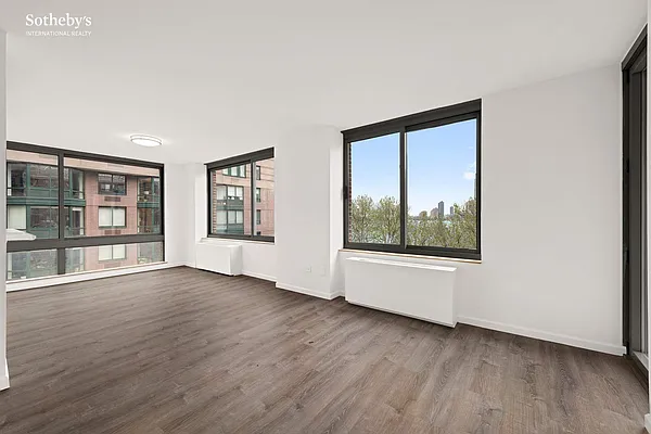 Sold by Sotheby's International Realty | media 19