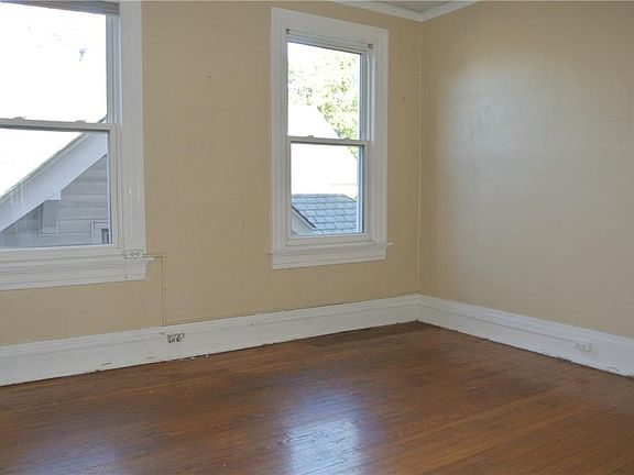 4th image of 921 Westover Ave APT 3