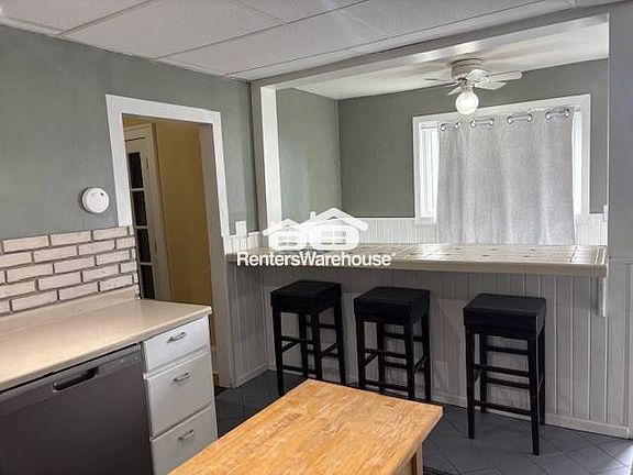 4th image of 1221 Woodbridge St