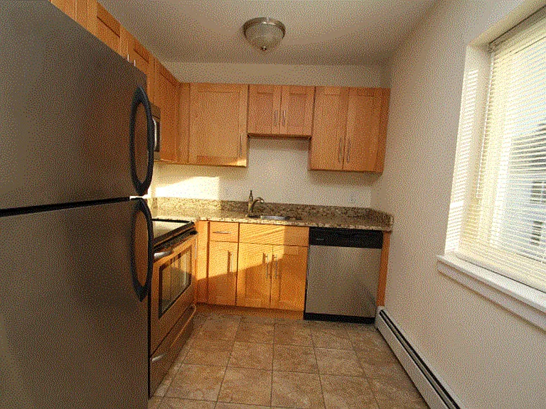 143 1/2 S Main St — Photo 2