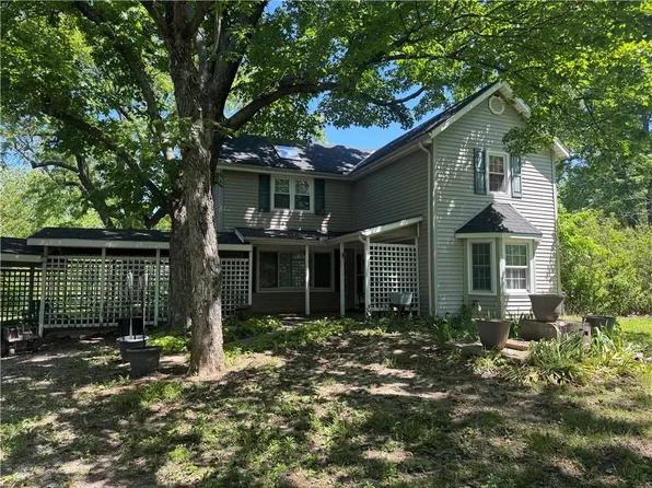 38305 E Faulkenberry Rd, Lone Jack, MO 64070