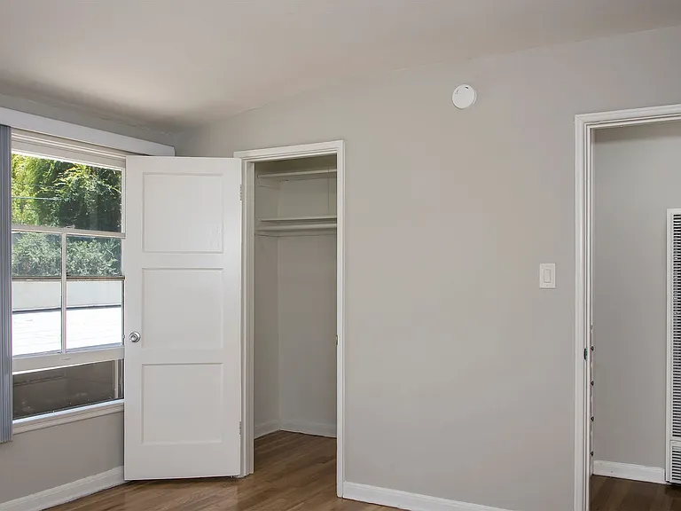 652 Orange Grove Ave — Photo 15