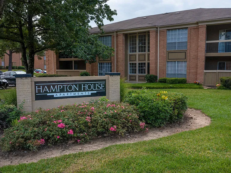 Hampton House — Photo 9