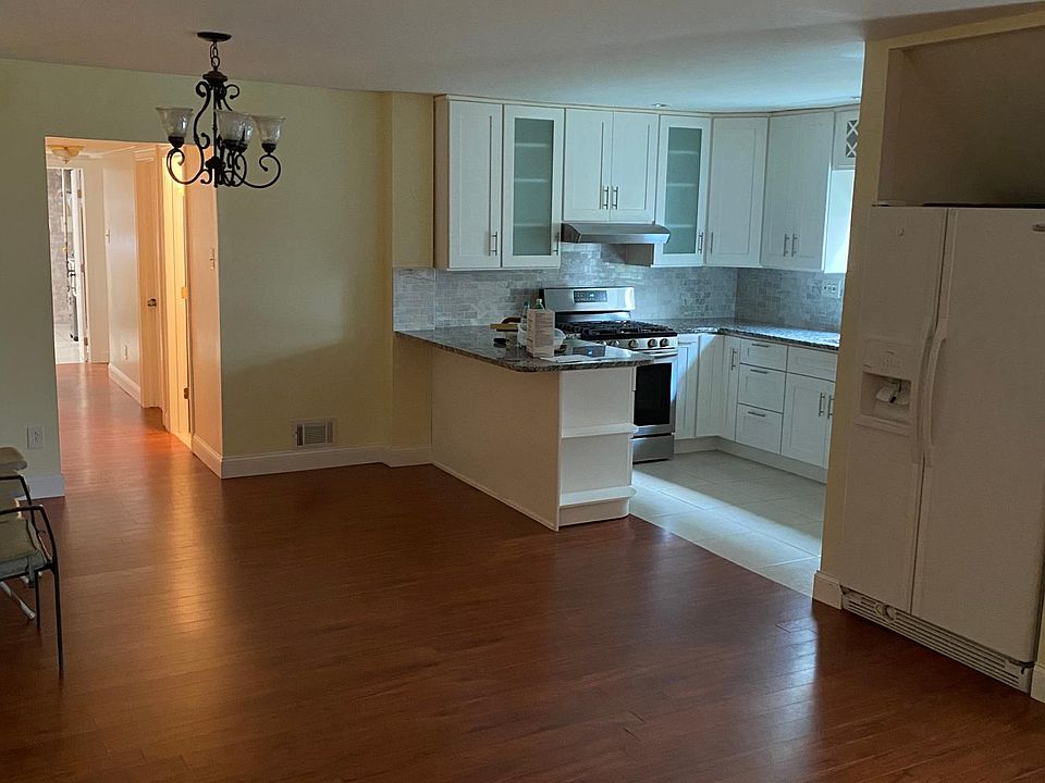 1st image of 2218 Benson St Floor 1