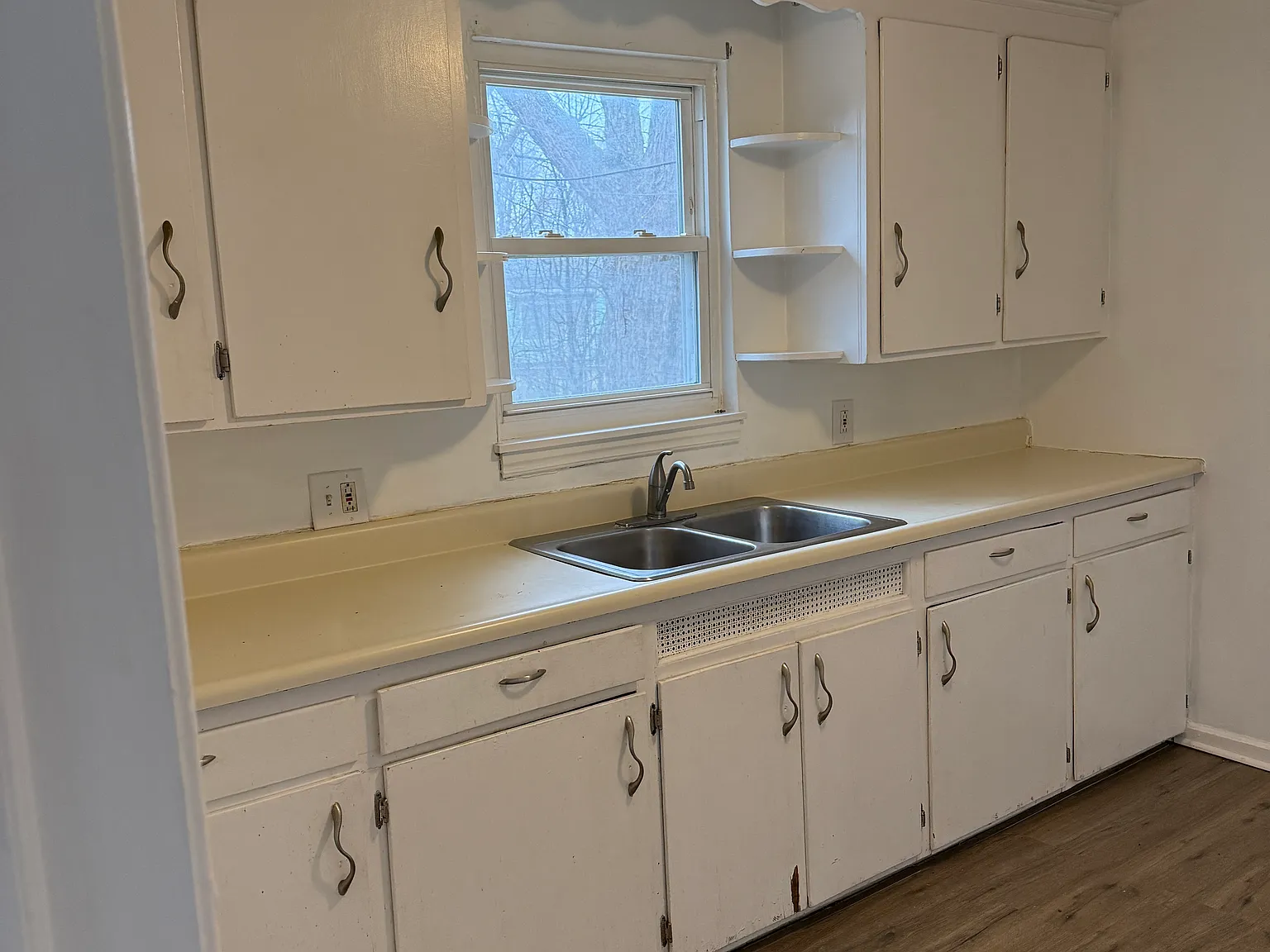 4 bed, 1810 sqft, $1,800 — Photo 3