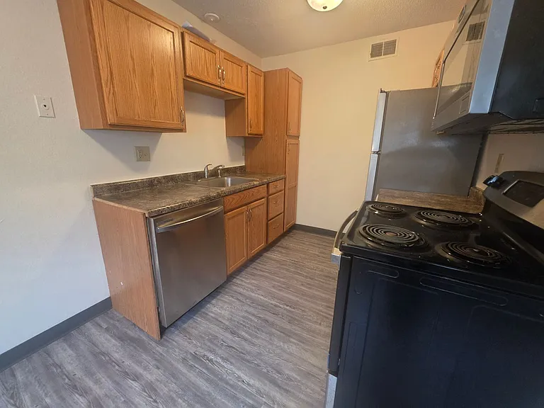 2841 Cory Ct SW — Photo 3