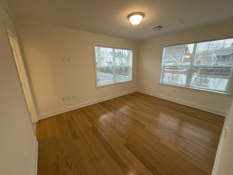 302 Paine Ct — Photo 16