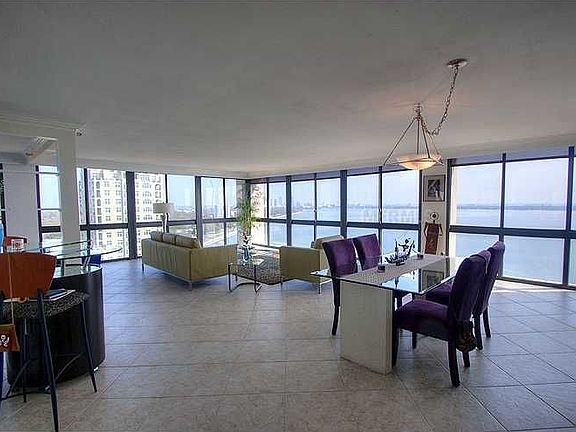 3rd image of 3301 Bayshore Blvd Unit 2203